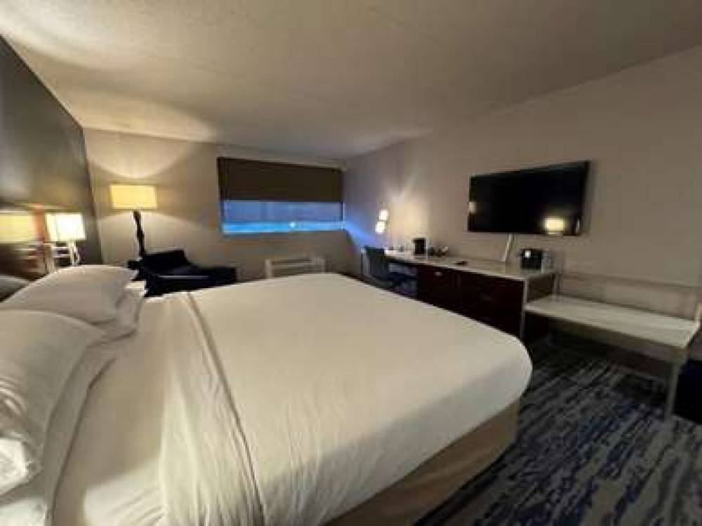 Skyline Hotel Detroit Airport, SureStay Collection By BW 1