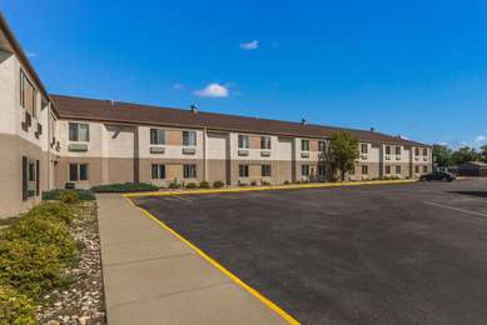 Sleep Inn Airport 5