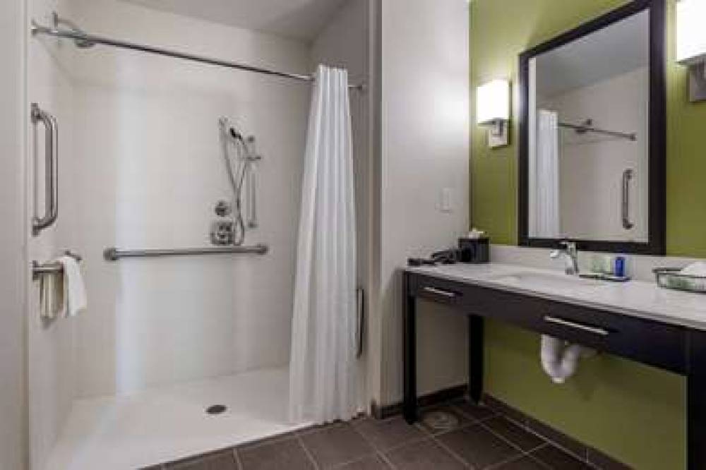 SLEEP INN AND SUITES CROSBY 9