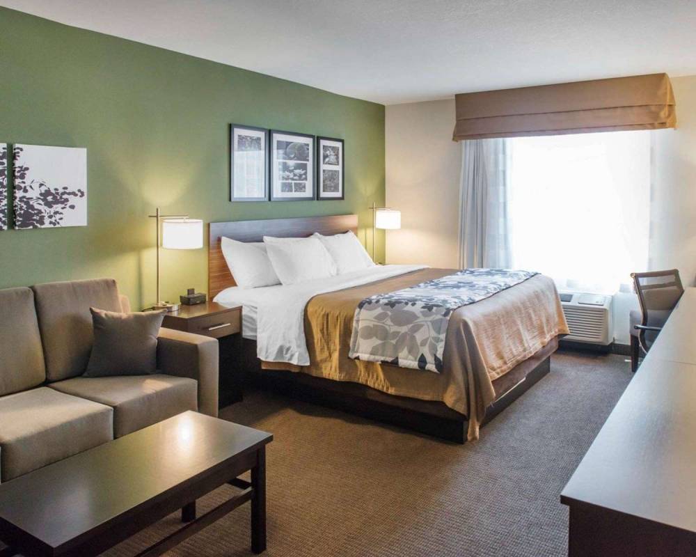 SLEEP INN AND SUITES DEFUNIAK SPRIN 7
