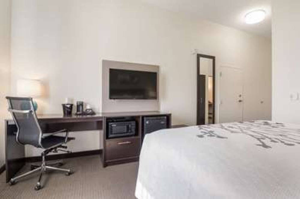 SLEEP INN AND SUITES PARK CITY 6
