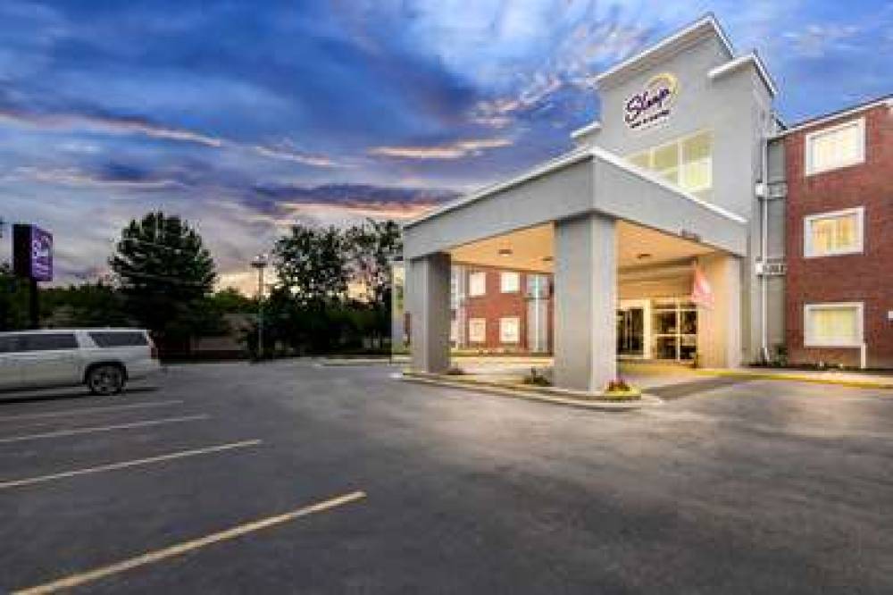 SLEEP INN AND SUITES PIGEON FORGE - 4