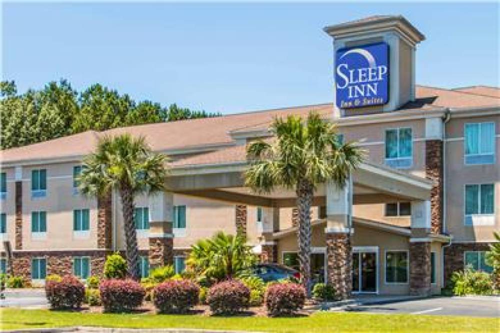 SLEEP INN AND SUITES POOLER - SAVAN 1