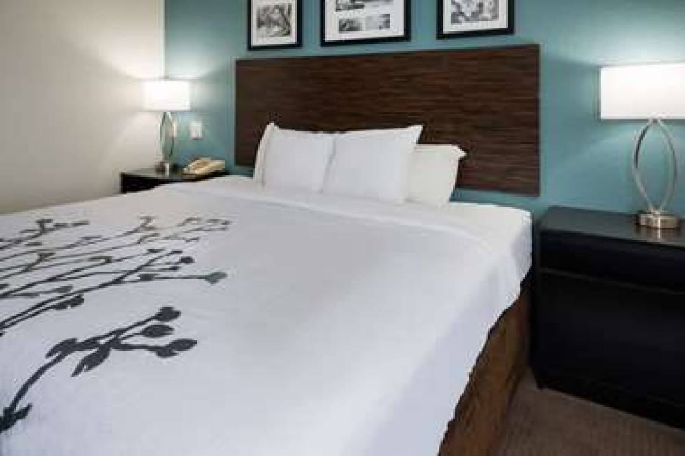 Sleep Inn And Suites 9