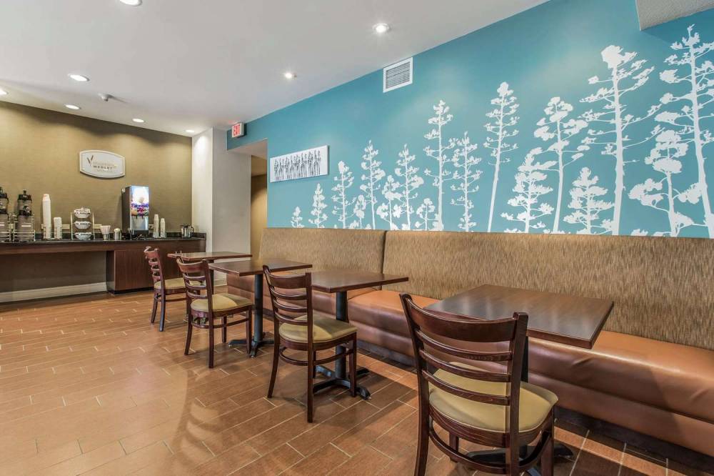 SLEEP INN AND SUITES 6
