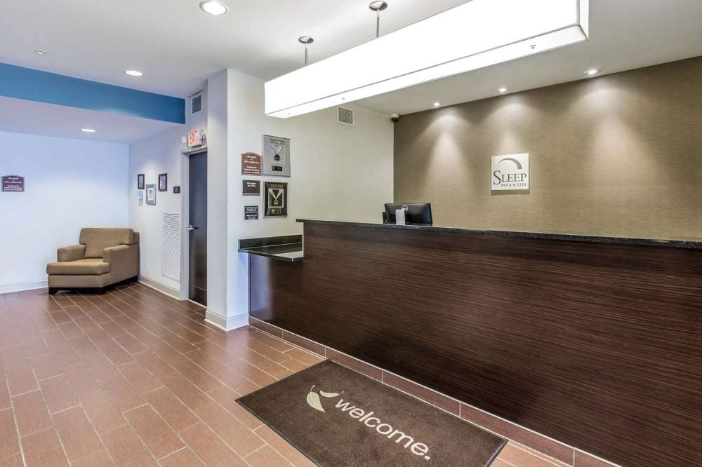 SLEEP INN AND SUITES 10