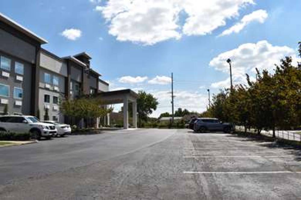 SLEEP INN AND SUITES WEST KNOXVILLE 7