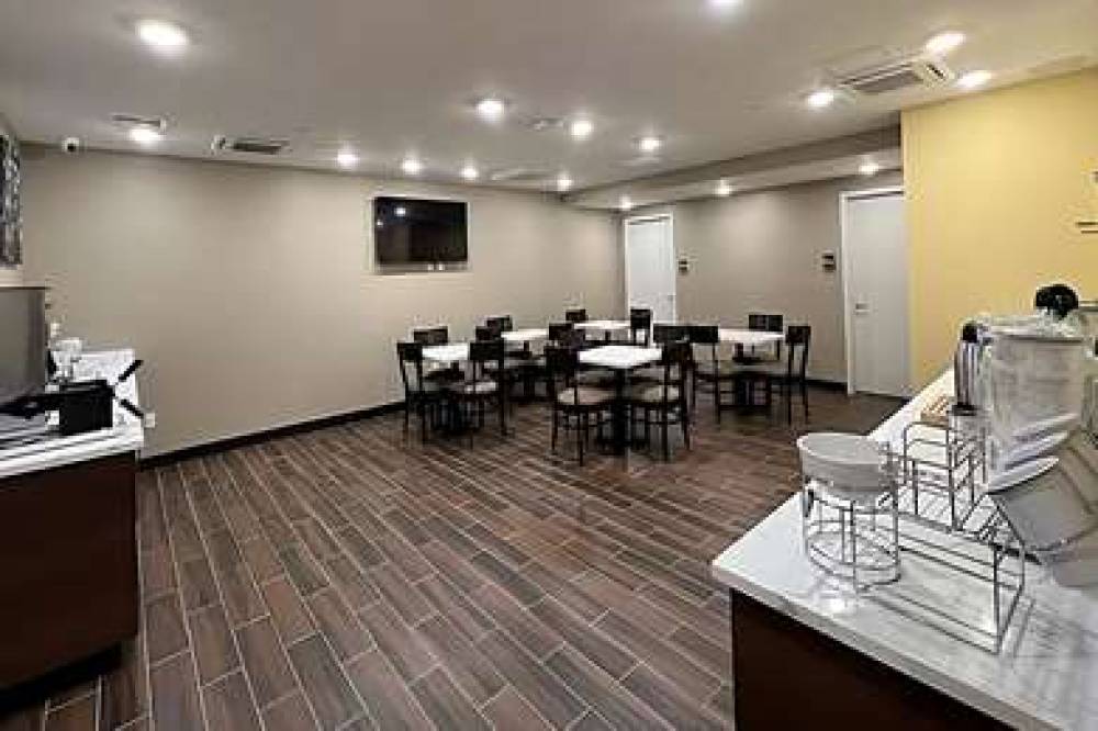 SLEEP INN BROOKLYN 4
