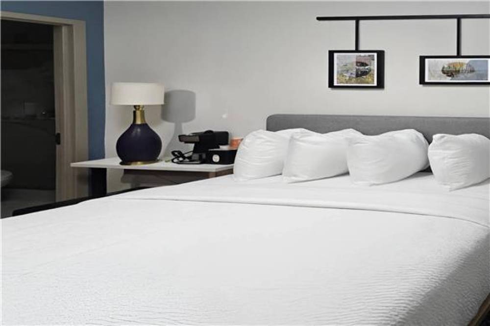 SLEEP INN BROOKLYN 4