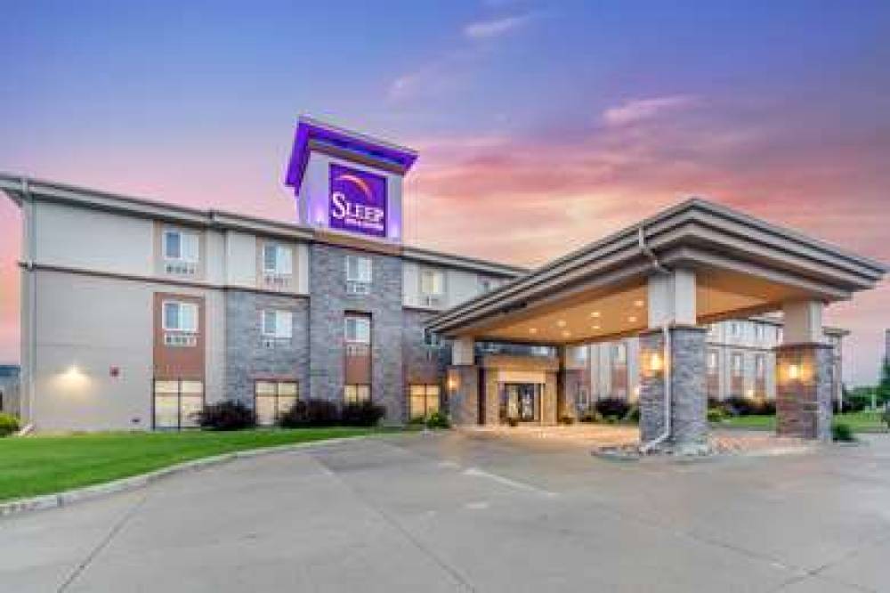 Sleep Inn & Suites Grand Forks Alerus Center