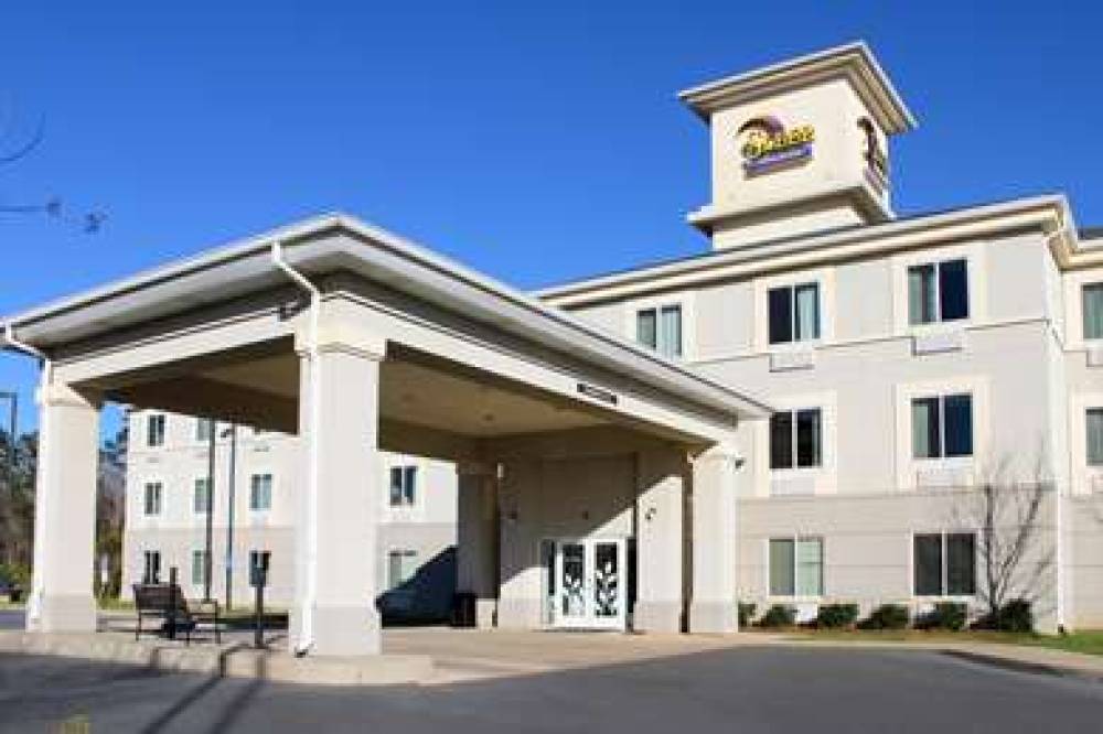 Sleep Inn & Suites Near Liberty Place I-65 3