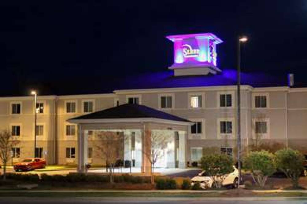 Sleep Inn & Suites Near Liberty Place I 65