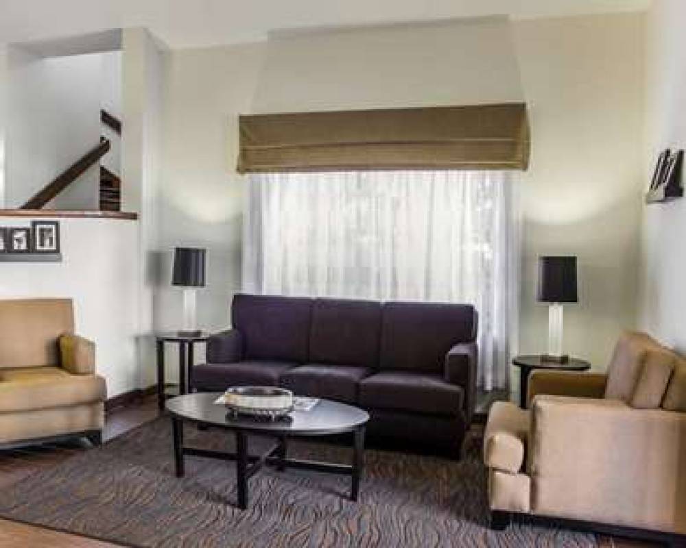 Sleep Inn & Suites 4