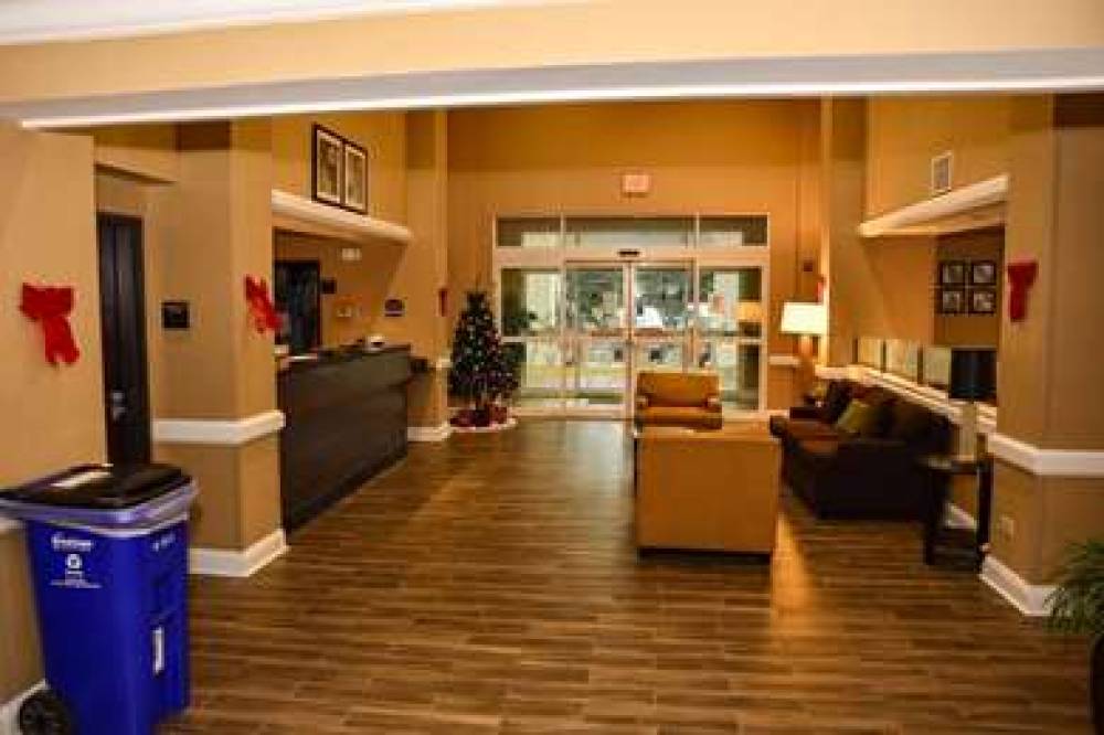 Sleep Inn & Suites 3