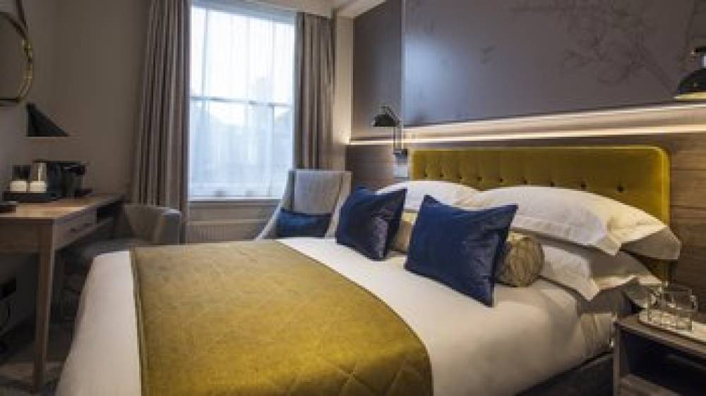 SLOANE PLACE 2