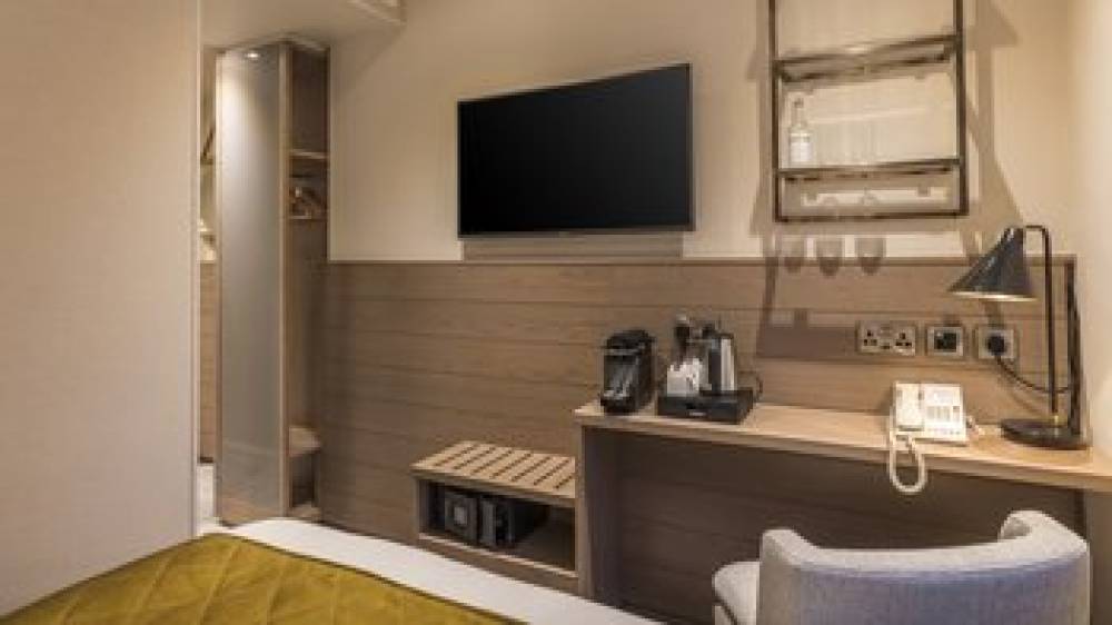 SLOANE PLACE 6