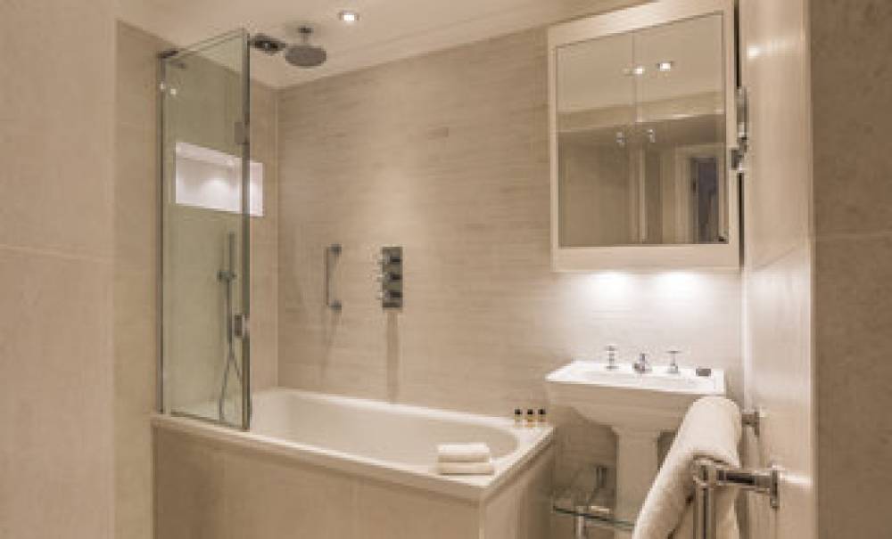 SLOANE PLACE 3