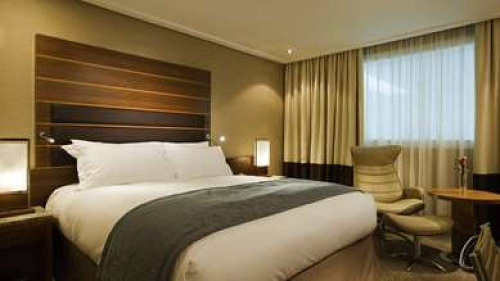 Sofitel London Heathrow 8