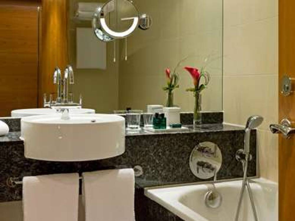 Sofitel London Heathrow 7