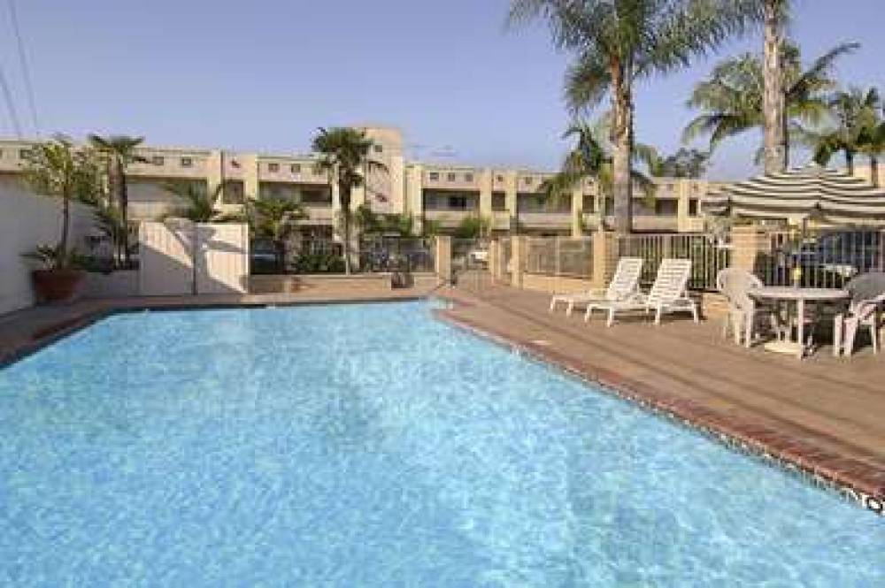 SOLARA INN AND SUITES 4