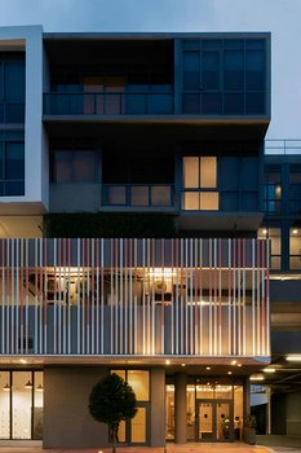 Sonder 17WEST Apartments 5