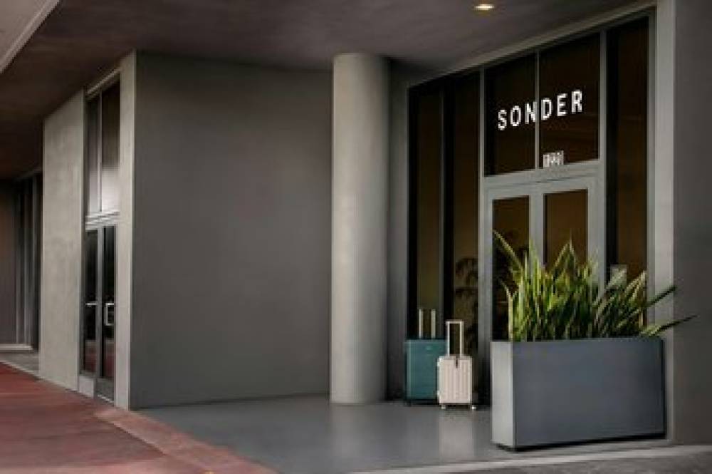 Sonder 17WEST Apartments 4