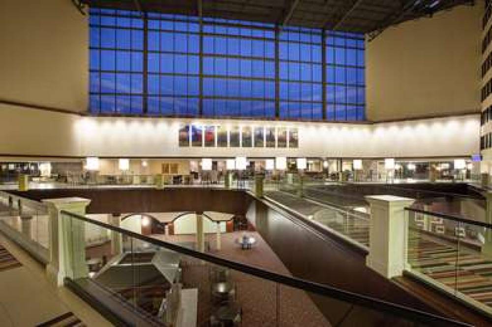 Sonesta Hotel IAH Airport 5