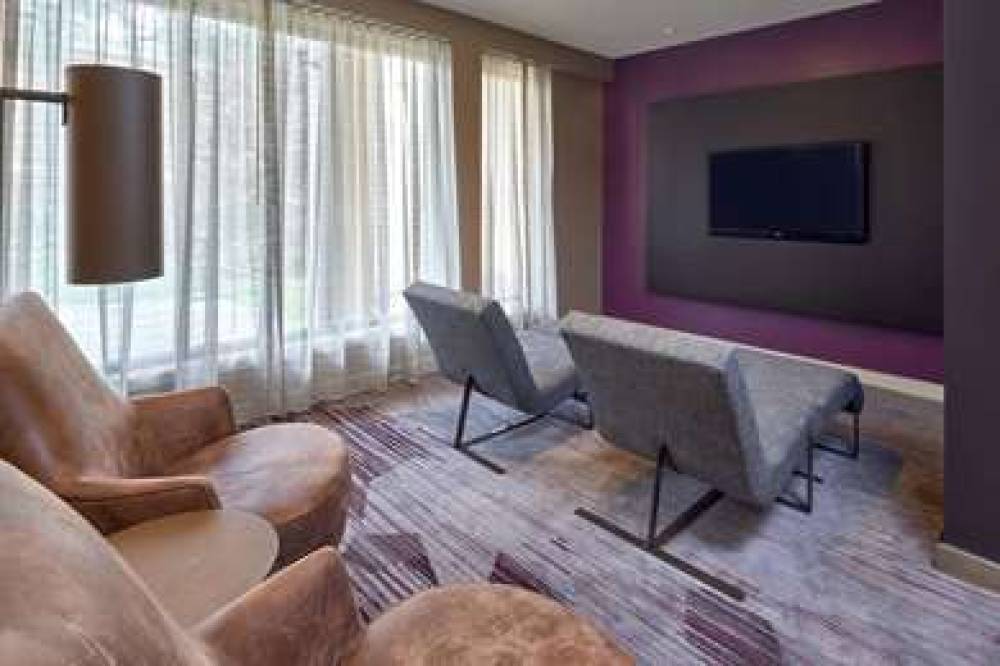 SONESTA SELECT MIAMI LAKES 1