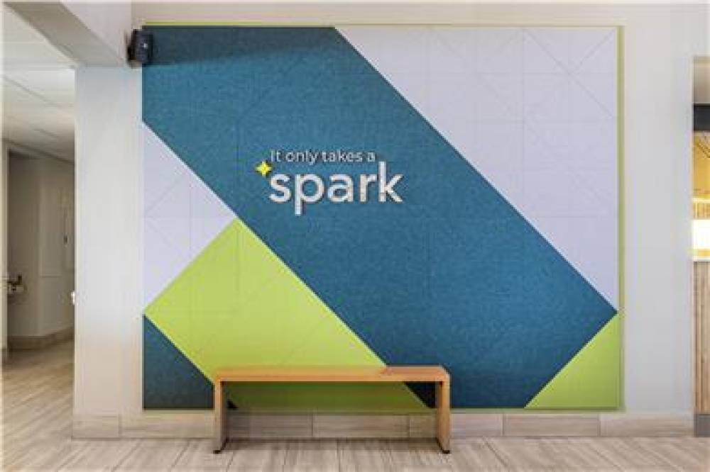 SPARK BY HILTON LA CROSSE ONALASKA 10