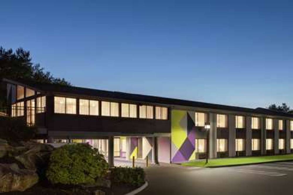 SPARK BY HILTON MYSTIC GROTON 7