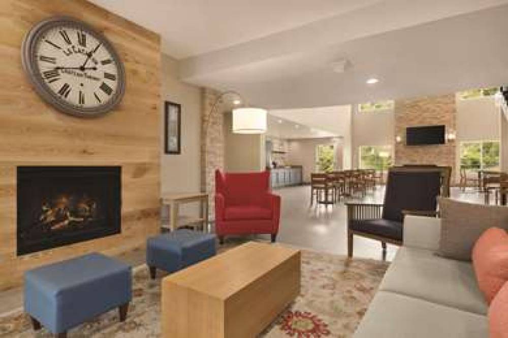 SPARK BY HILTON REDLANDS 4