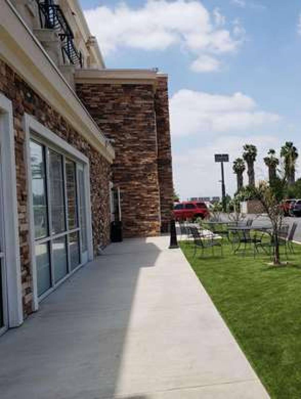 SPARK BY HILTON REDLANDS 9