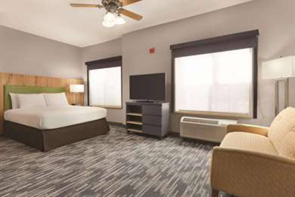 SPARK BY HILTON REDLANDS 1