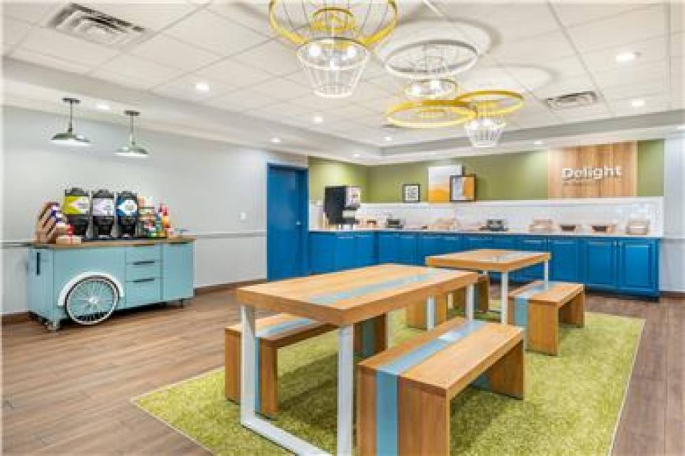 SPARK BY HILTON SHEPHERDSVILLE 4