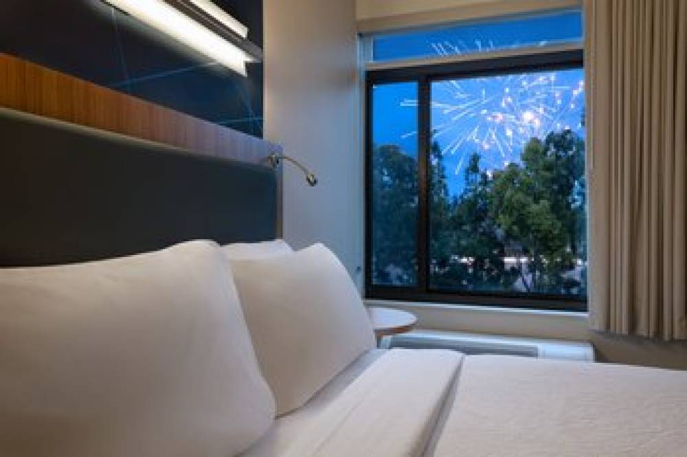 SpringHill Suites By Marriott Anaheim Maingate 7