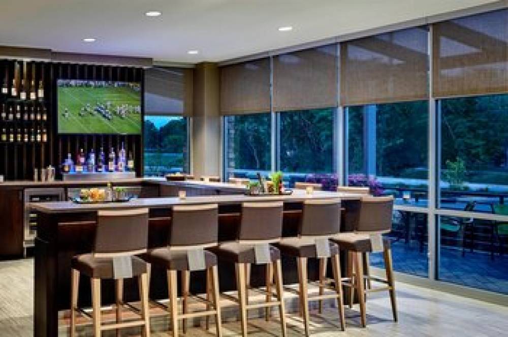 SpringHill Suites By Marriott Chester 8