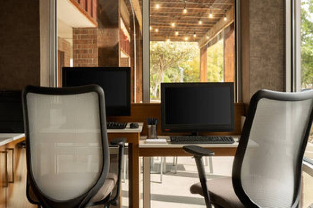 SpringHill Suites By Marriott Dallas Arlington North 10