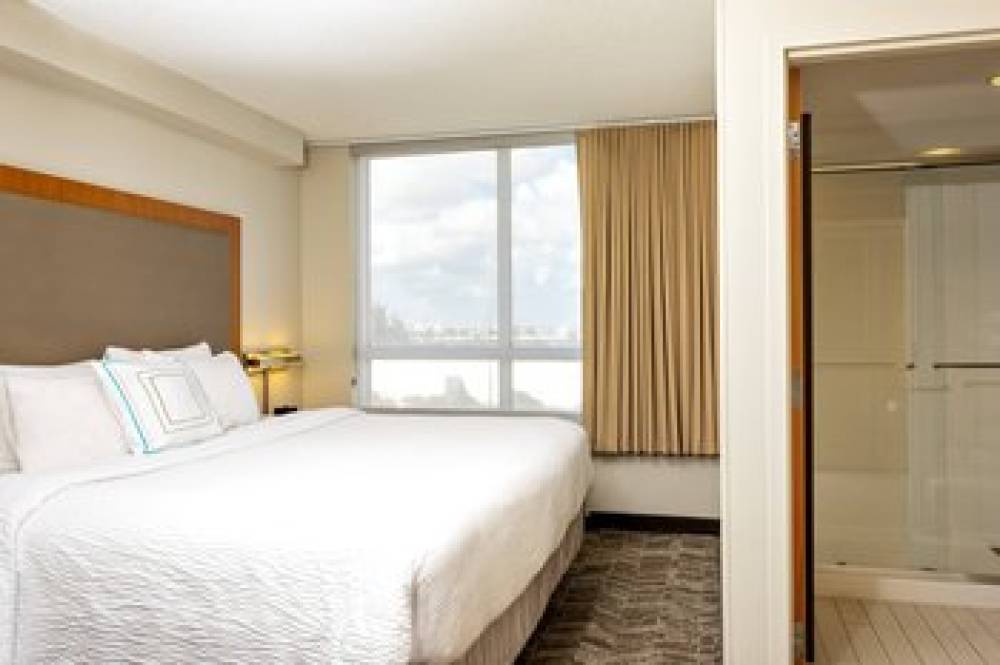 SpringHill Suites By Marriott Miami Airport South 9