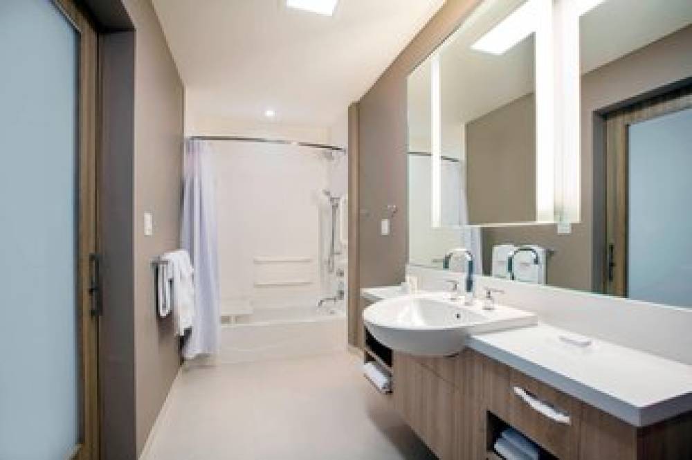 SpringHill Suites By Marriott Miami Doral 10