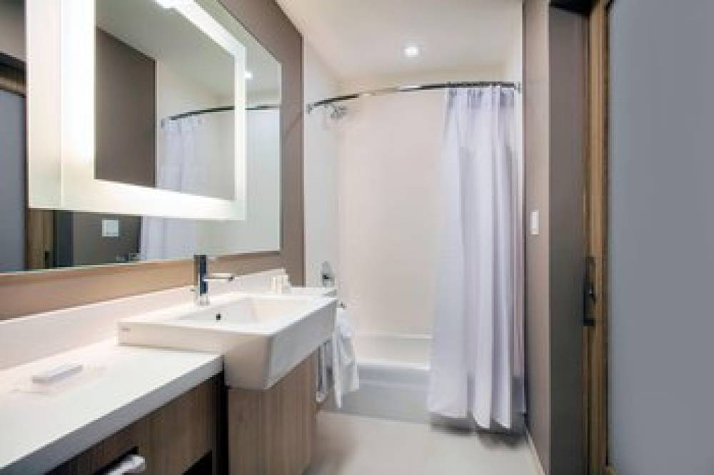 SpringHill Suites By Marriott Miami Doral 9
