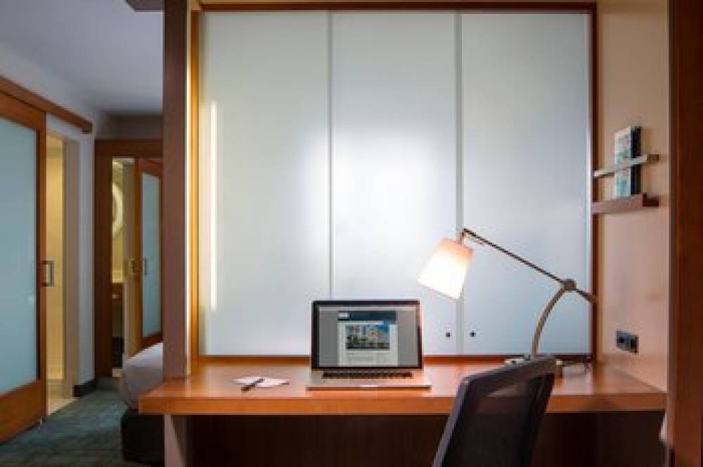 SpringHill Suites By Marriott Miami Downtown Medical Center 10
