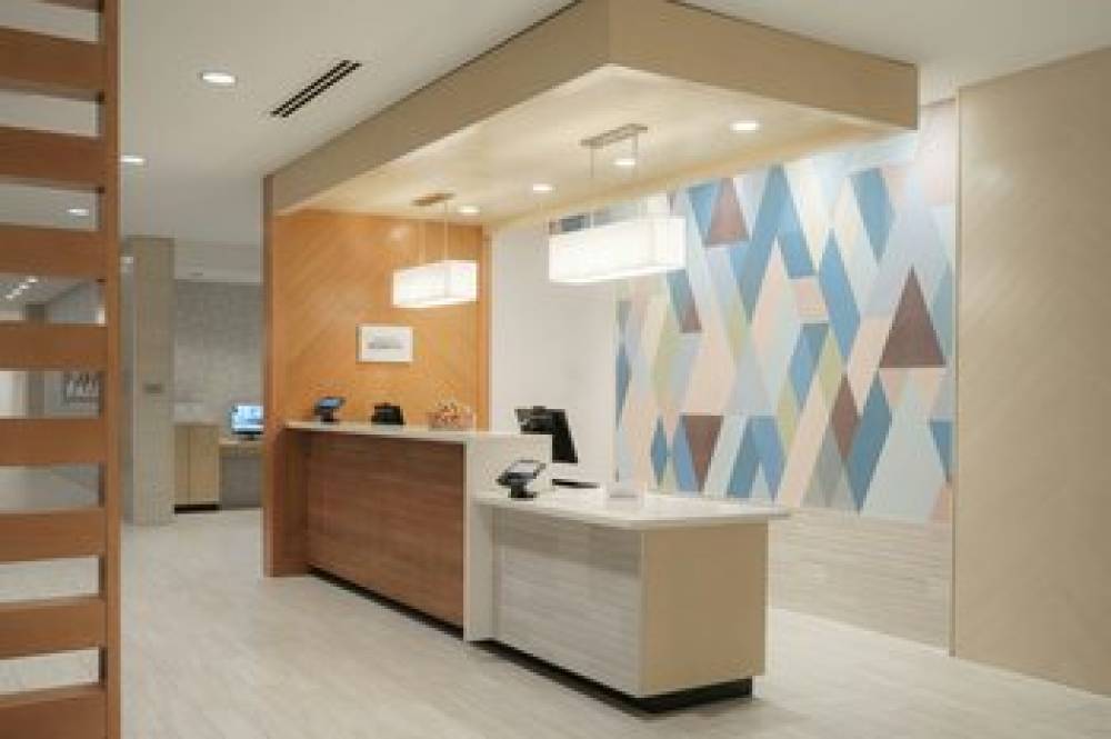 SpringHill Suites By Marriott Tampa Downtown 4