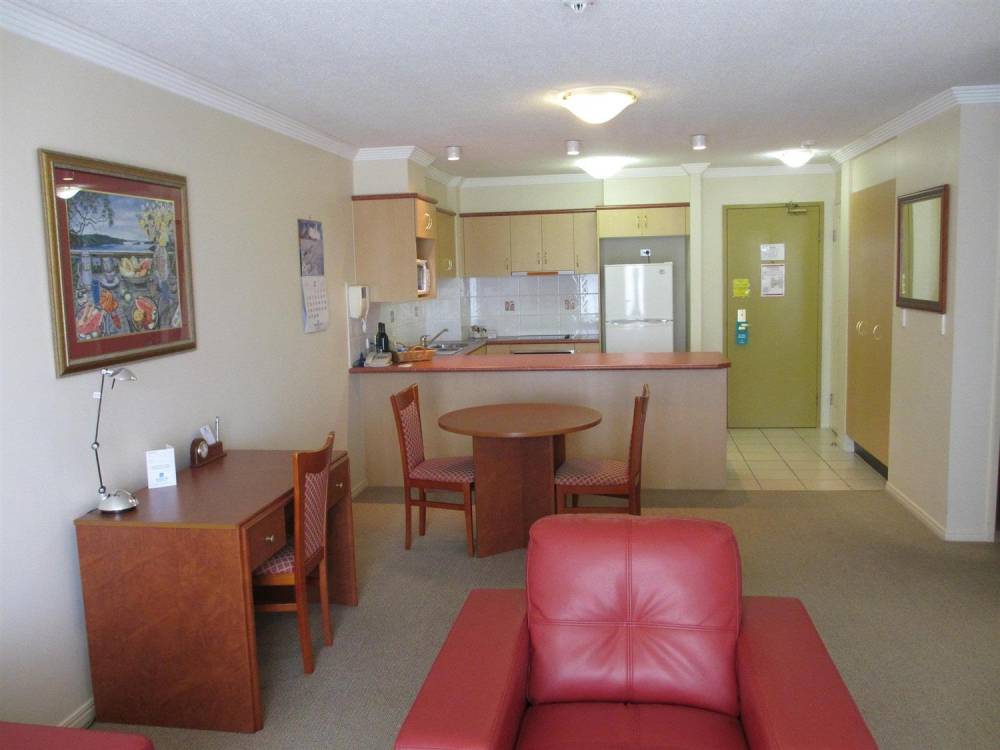 Springwood Tower Apartment Hotel 3