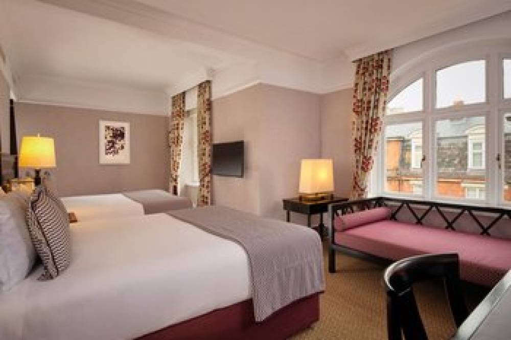 St Ermins Hotel Autograph Collection 7