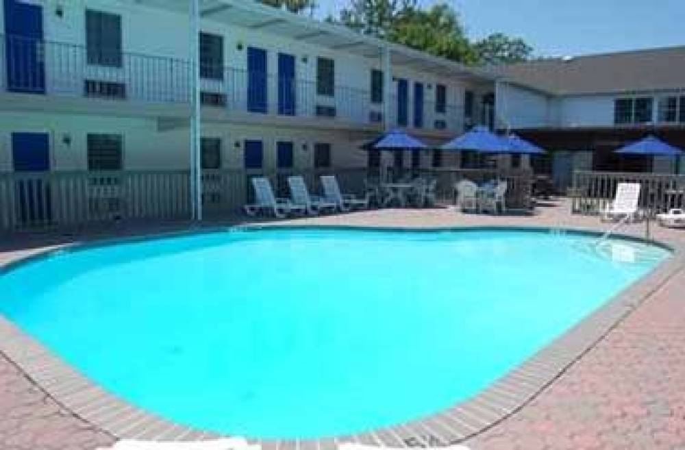 ST. MICHAELS INN 6
