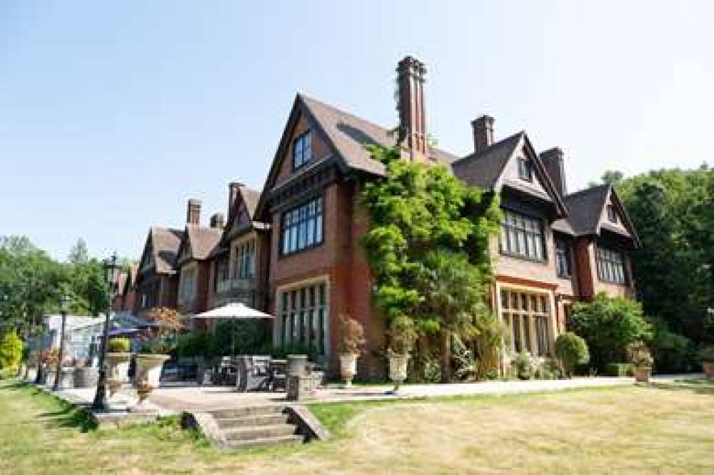 STANHILL COURT HOTEL, A MEMBER OF R 4
