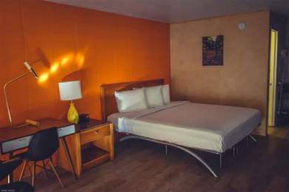 STARVED ROCK MOTOR INN TL 9