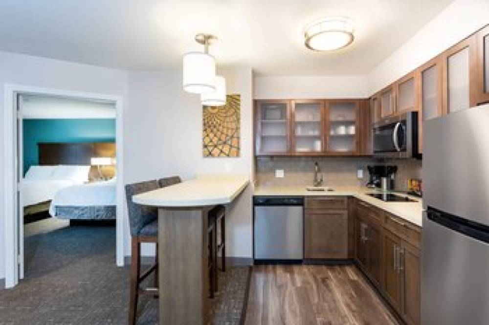 STAYBRIDGE STES AIRPORT WEST 3
