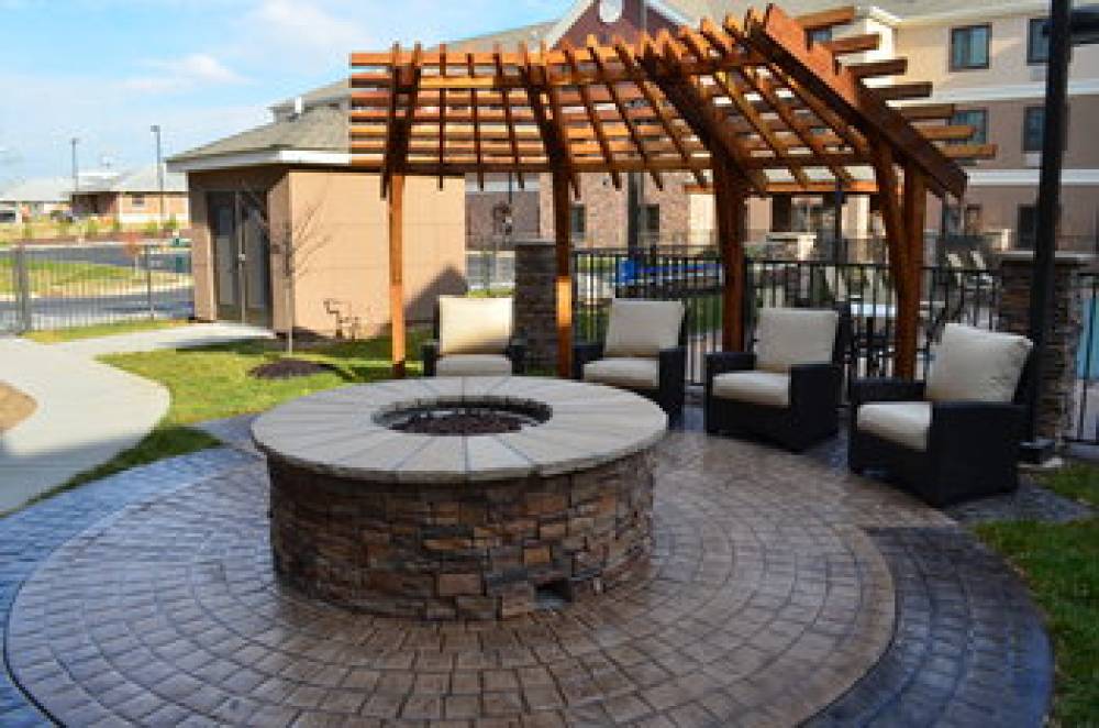 STAYBRIDGE STES BOWLING GREEN 9