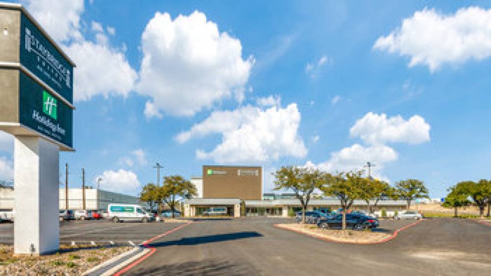 Staybridge Stes Market Ctr Love Fie